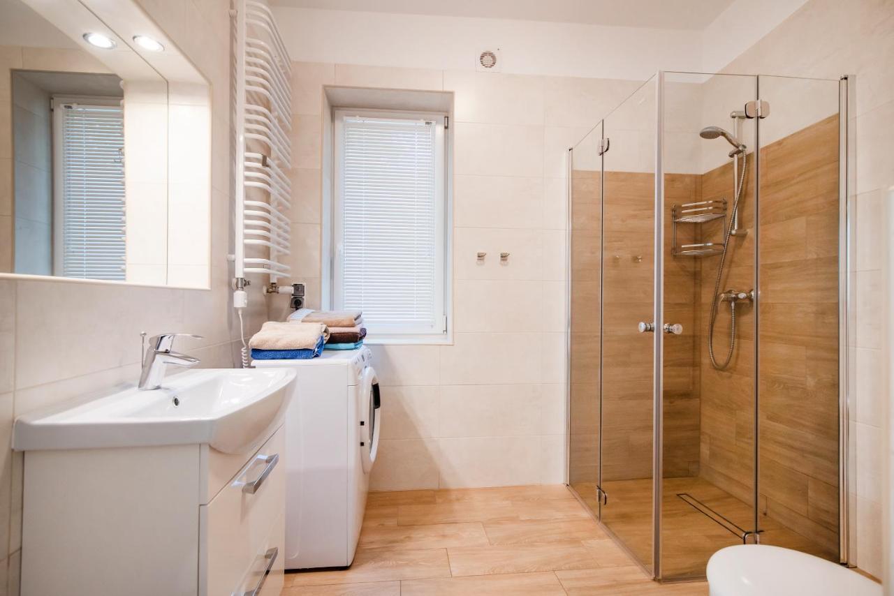 Apartament Pod Zaglem Z Widokiem Na Jezioro, Oczy Mazur Giżycko Extérieur photo